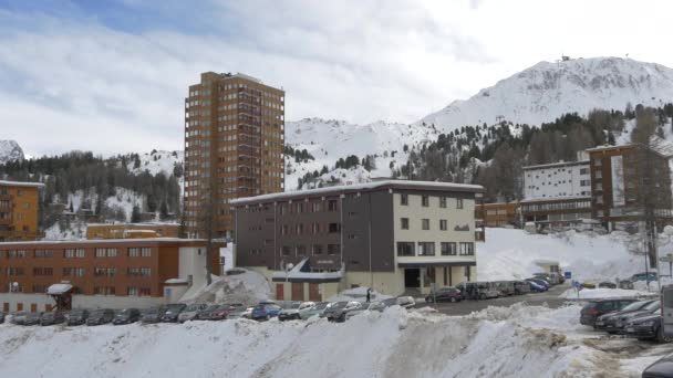 Hotels Skigebiet Plagne — Stockvideo