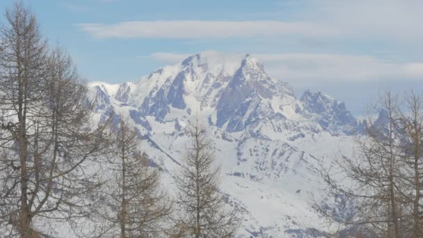 Paisaje Montañas Cubiertas Nieve — Vídeo de stock