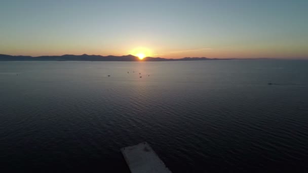 Letecký Pohled Moře Při Západu Slunce — Stock video