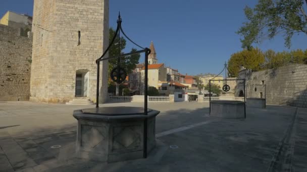 Place Des Cinq Puits Zadar — Video