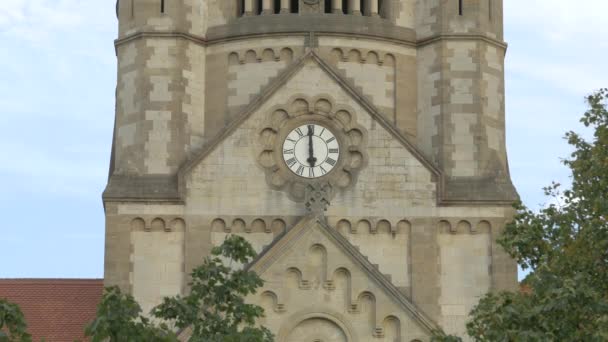 Igreja Com Torre Relógio — Vídeo de Stock