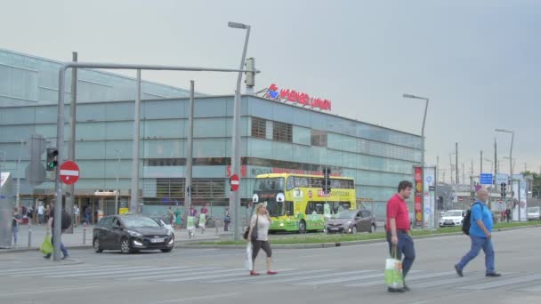 Street Praterstern Railway Station — Stockvideo