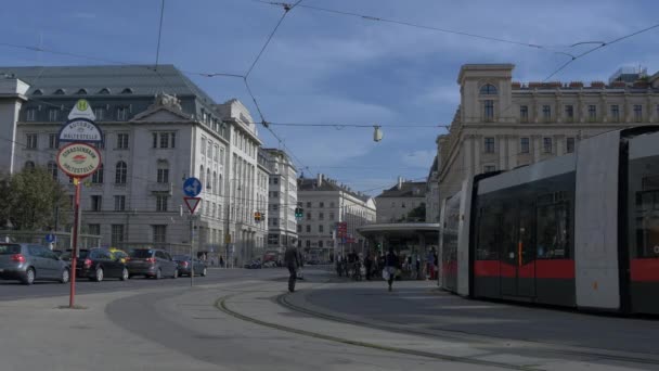 Tram Quittant Gare Schottentor — Video