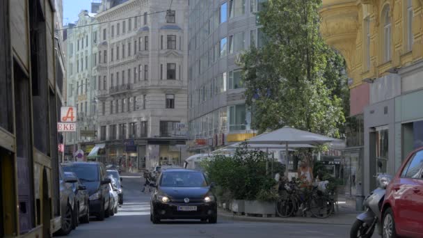 Conduire Une Voiture Noire — Video