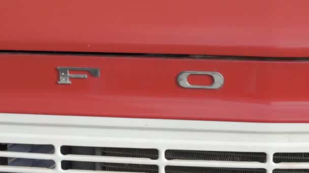 Ford Firmar Una Furgoneta — Vídeos de Stock