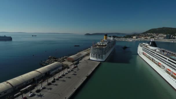 Aéreo Cruceros Muelle — Vídeo de stock