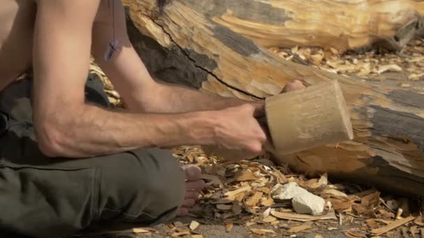 基本手工工具的木雕 — 图库视频影像
