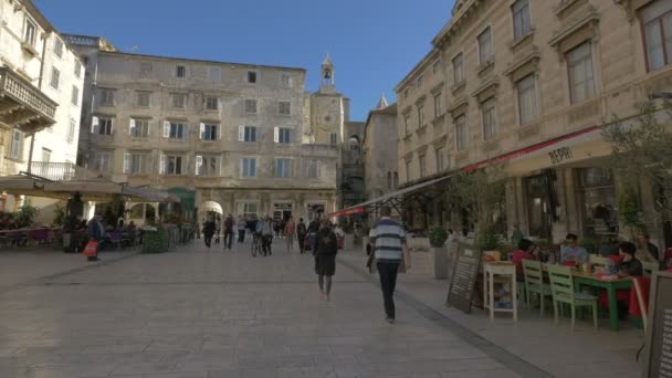 People Walking Relaxing Narodni Square — Stock Video