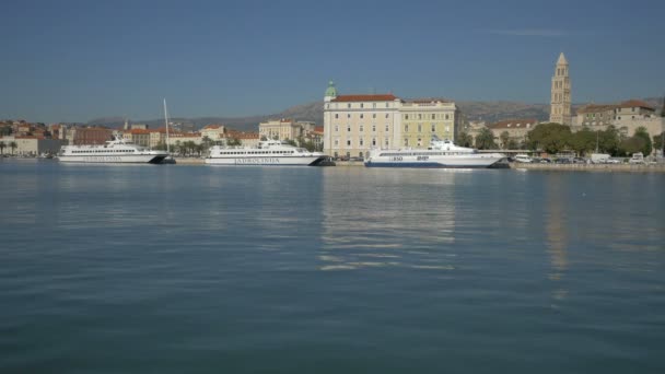 Boote Vor Anker Split — Stockvideo