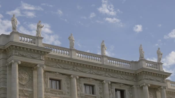 Estatuas Encima Del Museo Historia Natural Viena Austria — Vídeo de stock