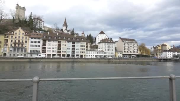 Edifici Sul Lungomare Del Fiume Reuss Lucerna — Video Stock