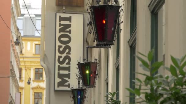 Lanternes Antiques Colorées Sur Rauhensteingasse — Video