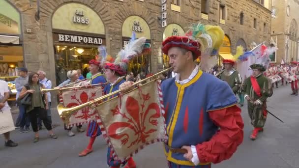 Menschen Kostümen Bei Einer Parade — Stockvideo