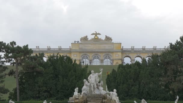 Fontein Van Neptunus Gloriette — Stockvideo