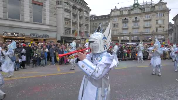 Guggemusige Desfile Carnaval Lucerna — Vídeo de Stock