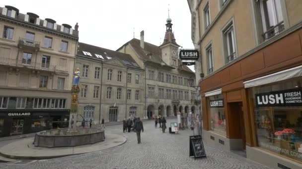 Der Brunnen Der Gerechtigkeit Und Der Place Palud — Stockvideo