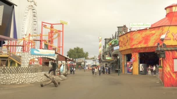 Callejón Con Gente Prater — Vídeo de stock