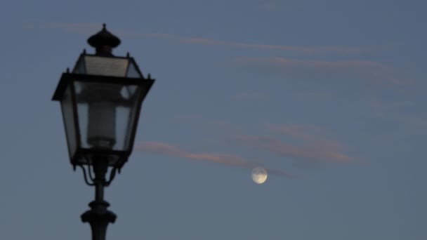 Lune Crépuscule — Video