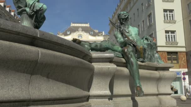 Sculpture Donnerbrunnen Fountain Vienna Austria — Stock Video