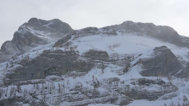 Snöiga Klippor Gstaad — Stockvideo