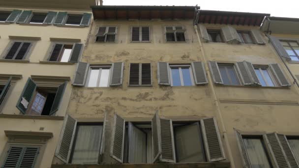Old Houses Open Windows — Video Stock