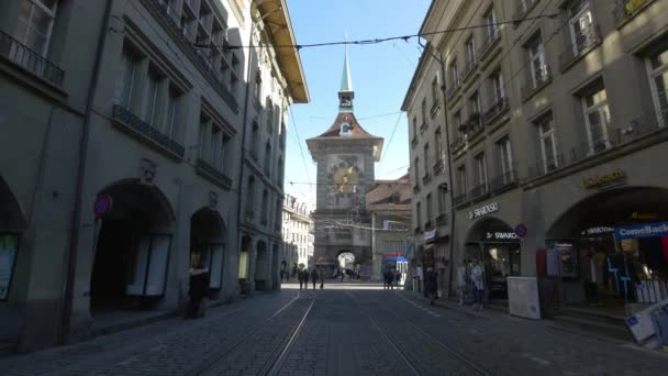 Blå Spårväg Kör Marktgasse Gata — Stockvideo