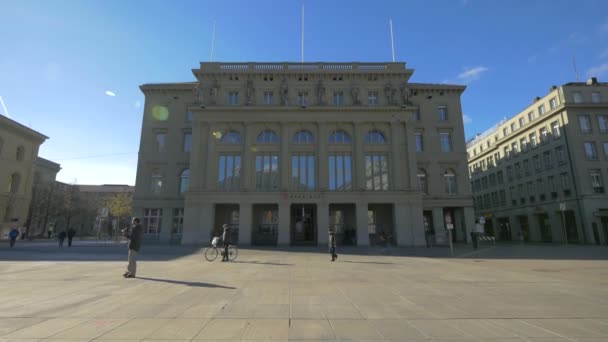 Edificio Del Banco Bundesplatz — Vídeo de stock