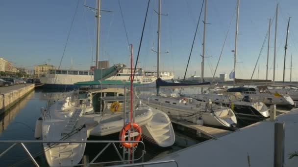 Barcos Anclados Puerto — Vídeos de Stock