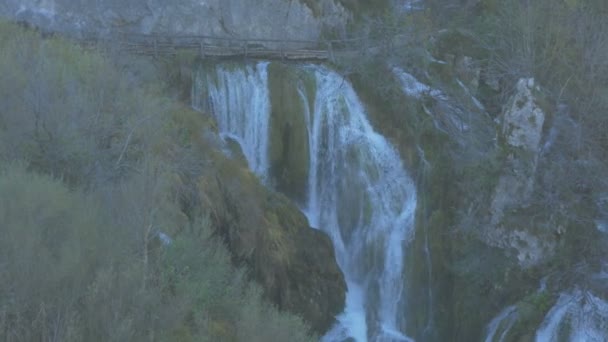 Gebouwd Van Een Waterval Bij Plitvice Park — Stockvideo