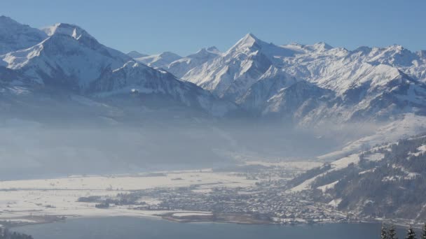 Lago Zell Montanhas Cobertas Neve — Vídeo de Stock