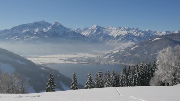 Zeller Δείτε Και Βουνά Κατά Διάρκεια Του Χειμώνα — Αρχείο Βίντεο