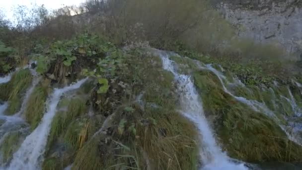 Cascada Hierba Parque Nacional Plitvice — Vídeos de Stock