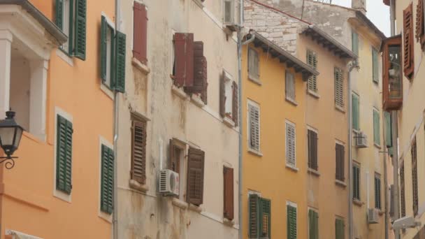 Vue Sur Les Vieux Bâtiments Colorés — Video