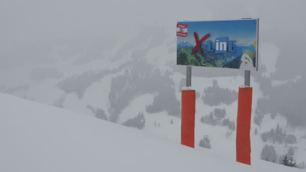 Panneau Affichage Sur Une Piste Ski — Video