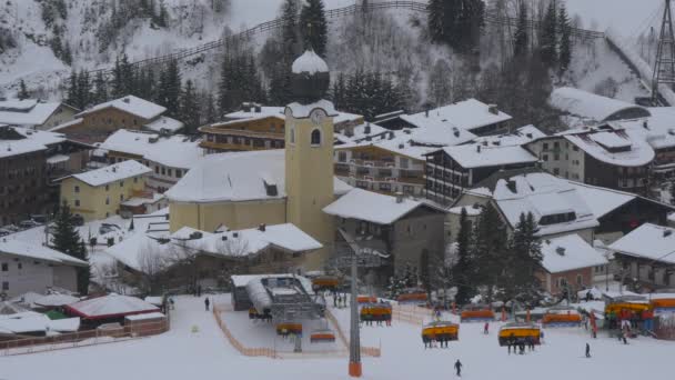 Station Télésiège Côté Une Église — Video