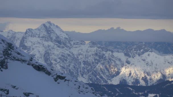 Vista Montañas Cubiertas Nieve — Vídeos de Stock