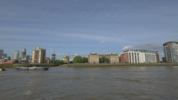 Edifici Sul Lungofiume Londra — Video Stock