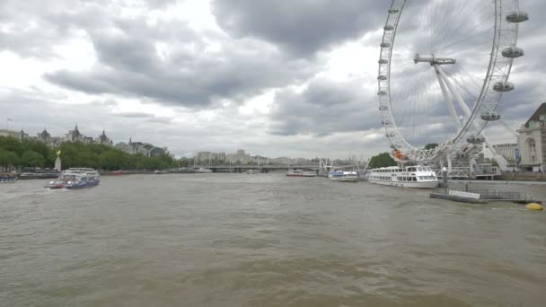 テムズ川とロンドン — ストック動画