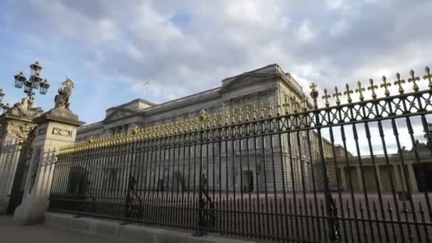 Παλάτι Του Μπάκιγχαμ Στο Λονδίνο — Αρχείο Βίντεο