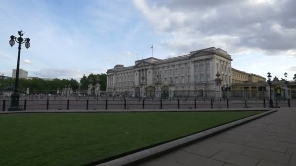 Παλάτι Του Μπάκιγχαμ Από Γκριν Παρκ — Αρχείο Βίντεο