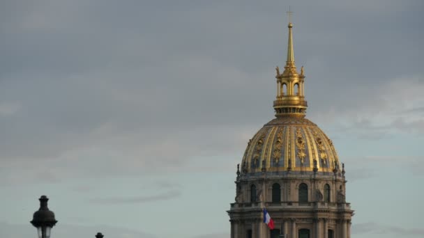 Die Goldene Kuppel Von Les Invalides — Stockvideo