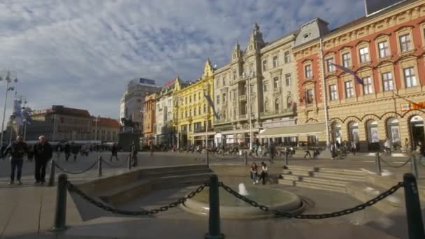 Der Brunnen Auf Dem Hauptplatz Zagreb — Stockvideo