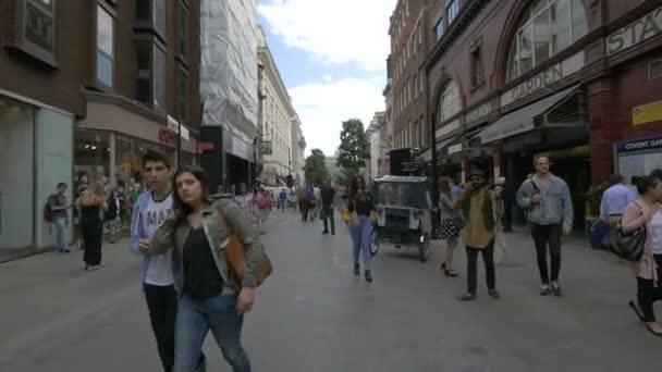 Covent Garden Stasyonu Nda Kalabalık Toplandı — Stok video
