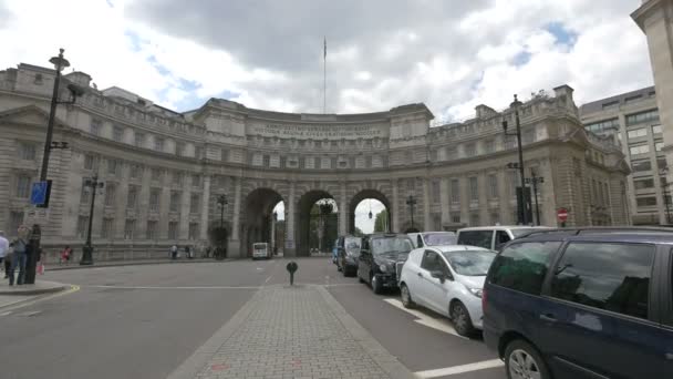 Admiralty Arch Travel Concept — Stock Video