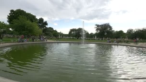公园里的水泉 — 图库视频影像