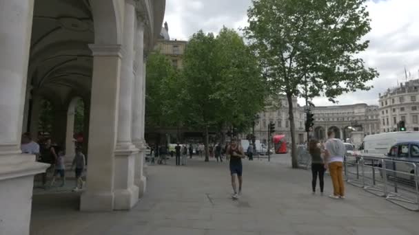 Northumberland Avenue Reisconcept — Stockvideo