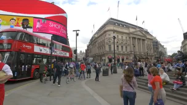 Piccadilly Sirki Londra Daki Turistler — Stok video