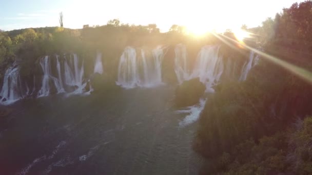 Güneşli Bir Günde Kravice Şelalesinin Hava Manzarası — Stok video