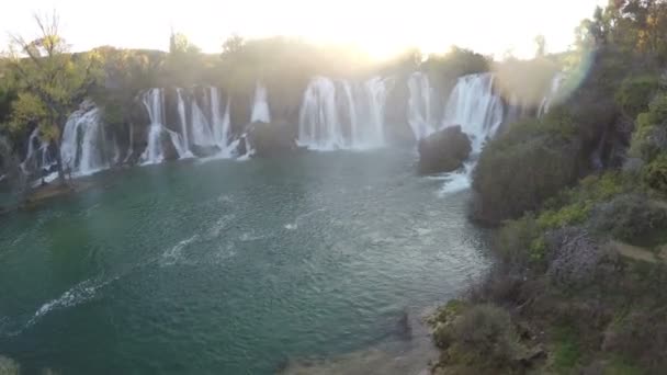 Luchtfoto Van Kravice Waterval Een Zonnige Dag — Stockvideo