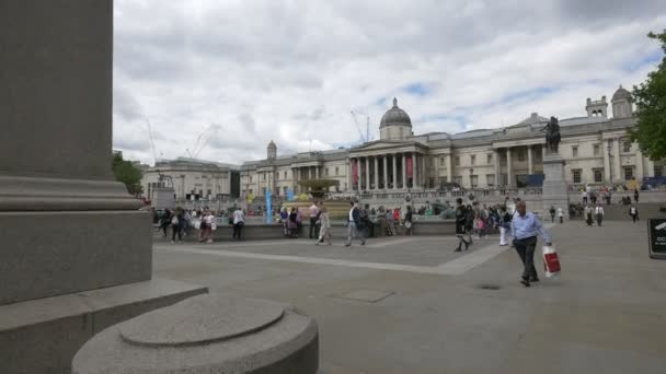 Turisti Che Visitano Piazza Trafalgar — Video Stock